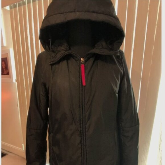 PRADA NYLON PUFFER JACKET TG42 PRISTINELY PRE-OWNED CONDITION AUTHENTICATED